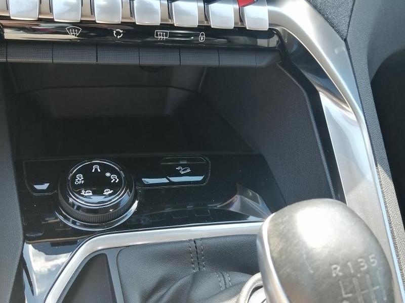 Image of Peugeot 5008