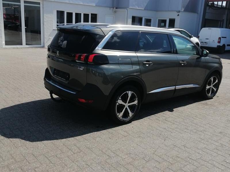 Image of Peugeot 5008