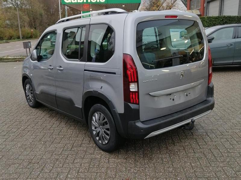 Image of Peugeot Rifter