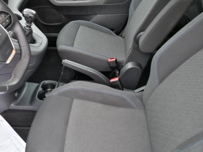 Image of Peugeot Rifter