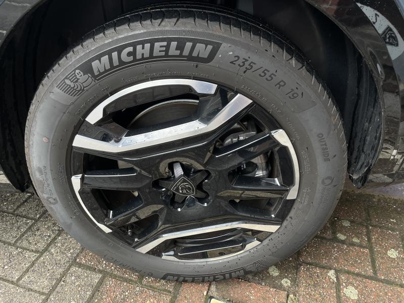 Image of Peugeot 5008